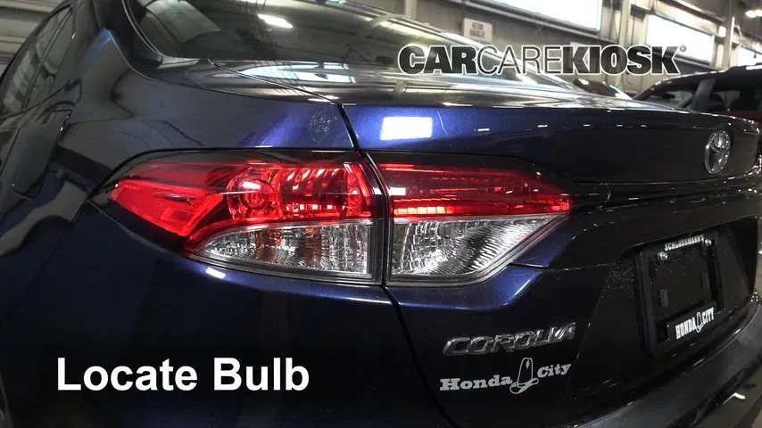 2021 Toyota Corolla LE 1.8L 4 Cyl. Éclairage Feux de position arrière (remplacer ampoule)